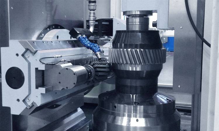 gear cutting work on hobbing machine